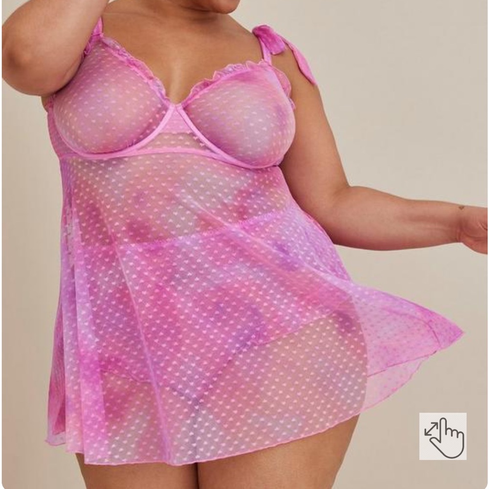 Torrid Size 1 Pink Underwire Unlined Ruffle Trim Babydoll Chemise NWT